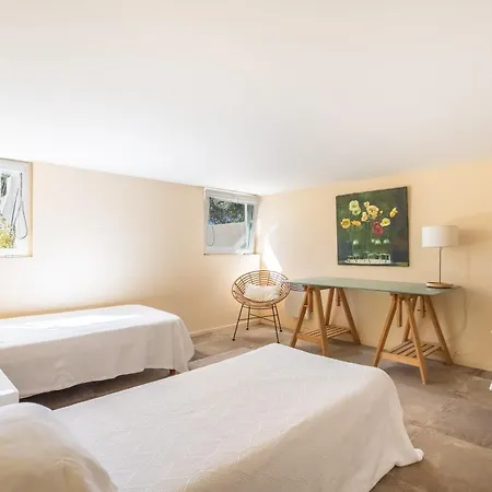 Notre-dame - Luxe Sur La Colline - *